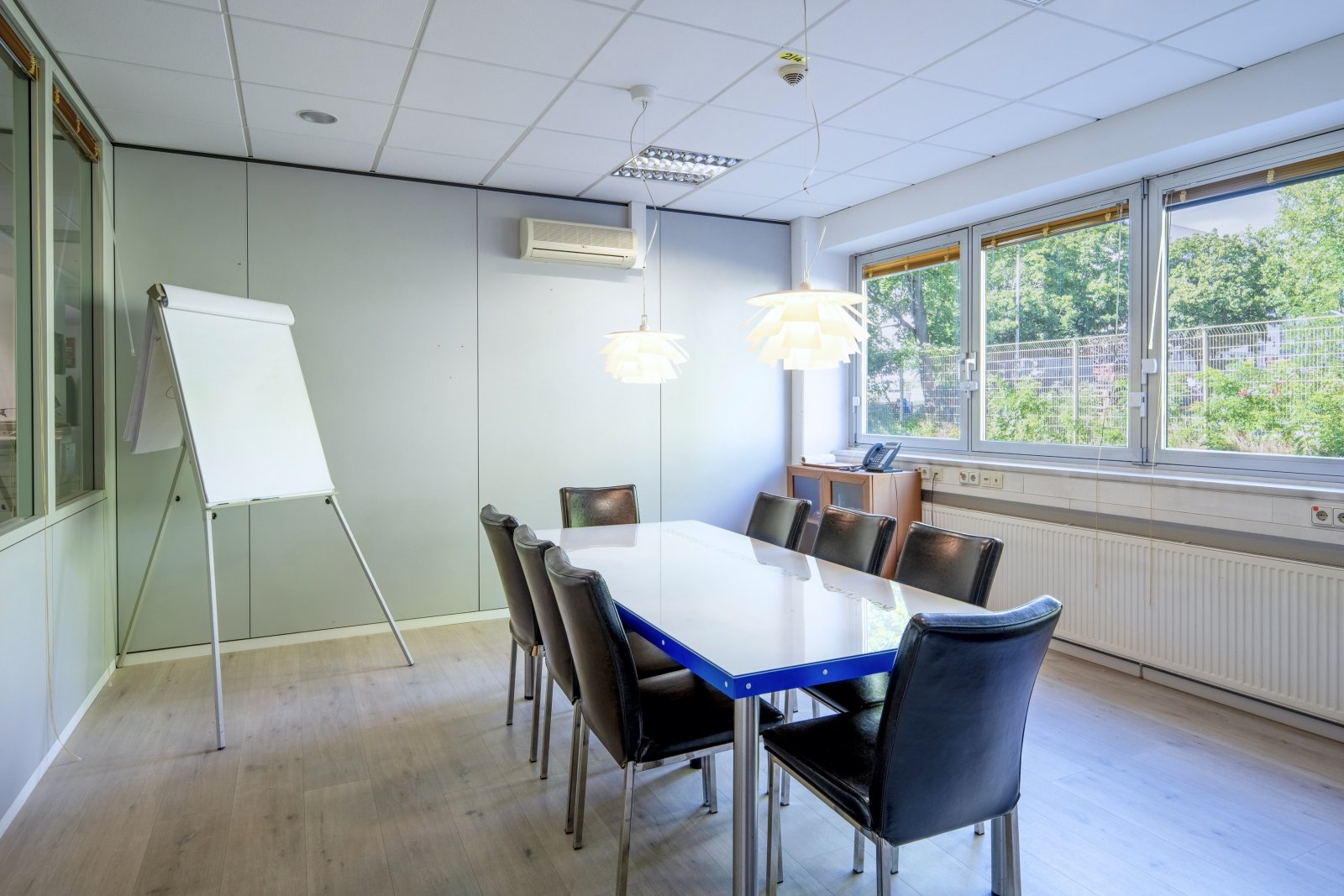 Produktionsgebäude mit Büro- und Lagerfläche