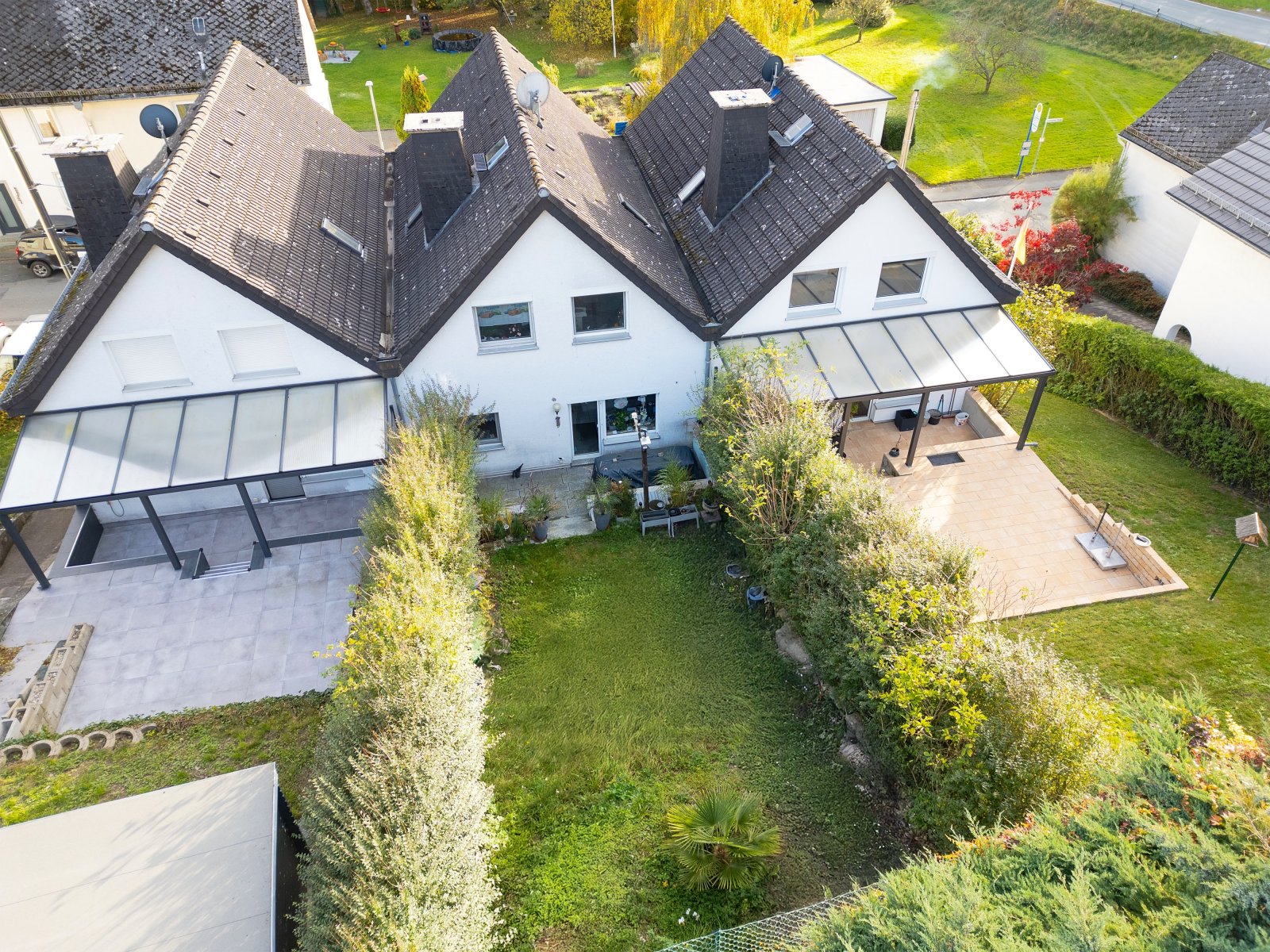 Luftaufnahme Nordseite Haus mit Garten Luftaufnahme Nordseite Haus mit Garten