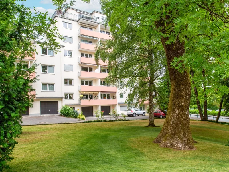 Wohnanlage mit altem Baumbestand in Bad Homburg-Dornholzhausen