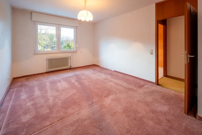 OG_Schlafzimmer 2, *Grosszügiges Reihenmittelhaus mit Garten in ruhiger Lage*