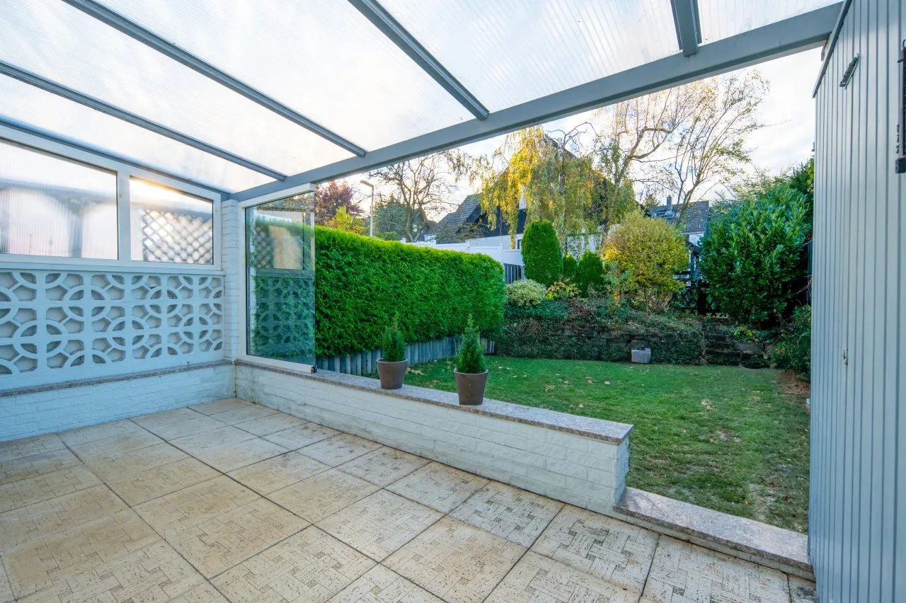 EG-Terrasse, *Grosszügiges Reihenmittelhaus mit Garten in ruhiger Lage*