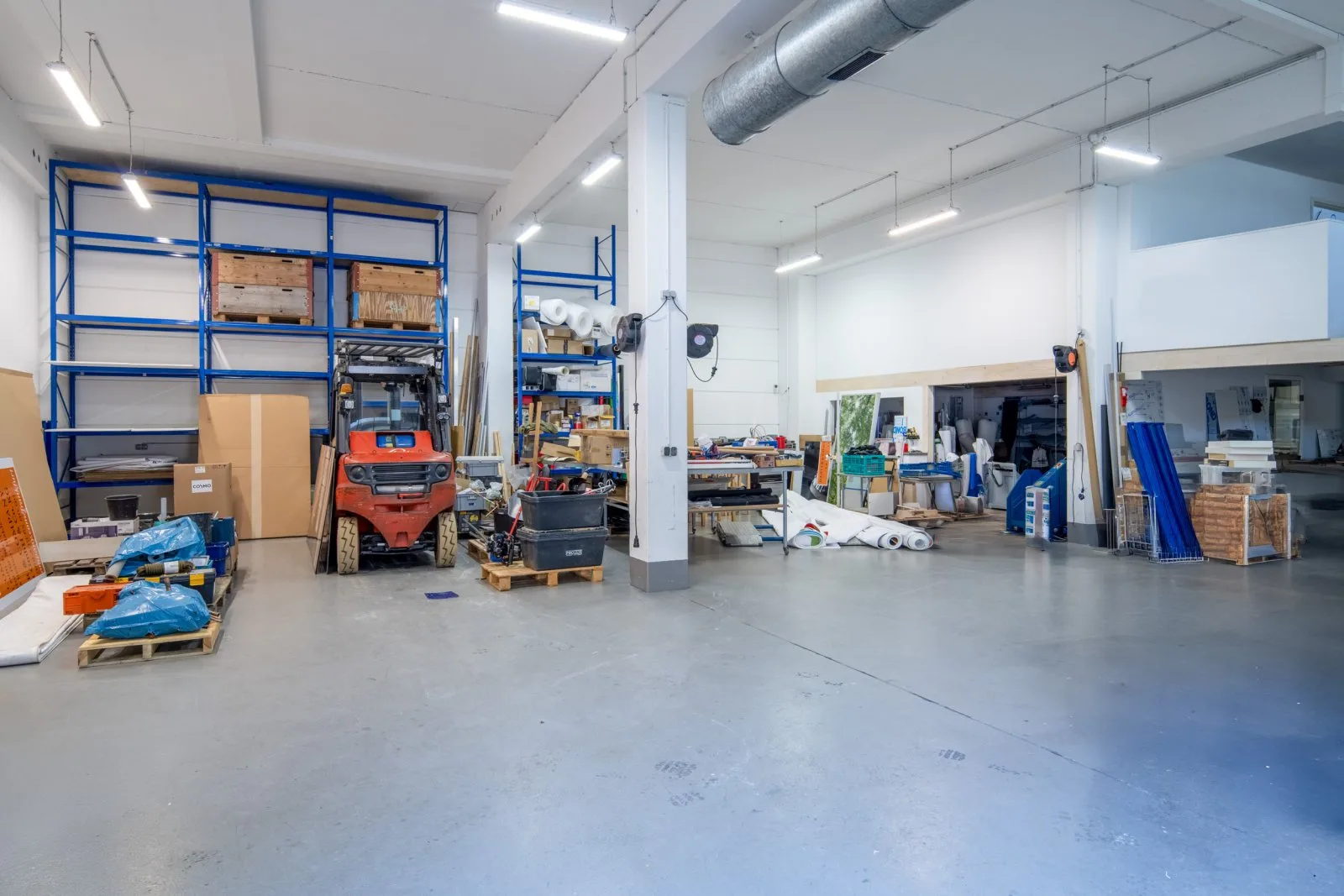 EG_Lager hinterer Teil Halle, TOP! Produktion/Lager/Büro + Stellplätze