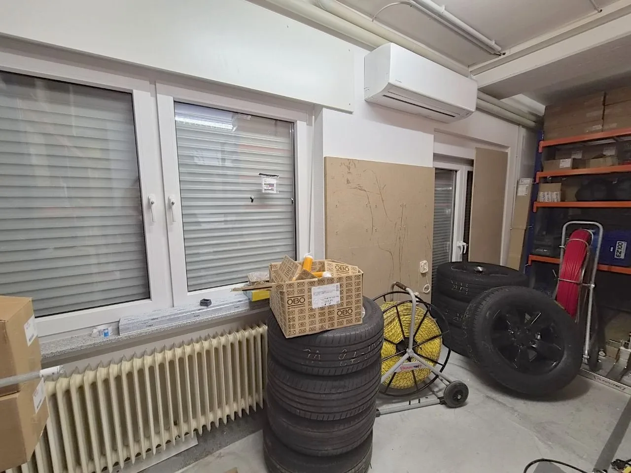 EG_Lager, Saniertes Büro- und Lagerhaus in Bommersheim