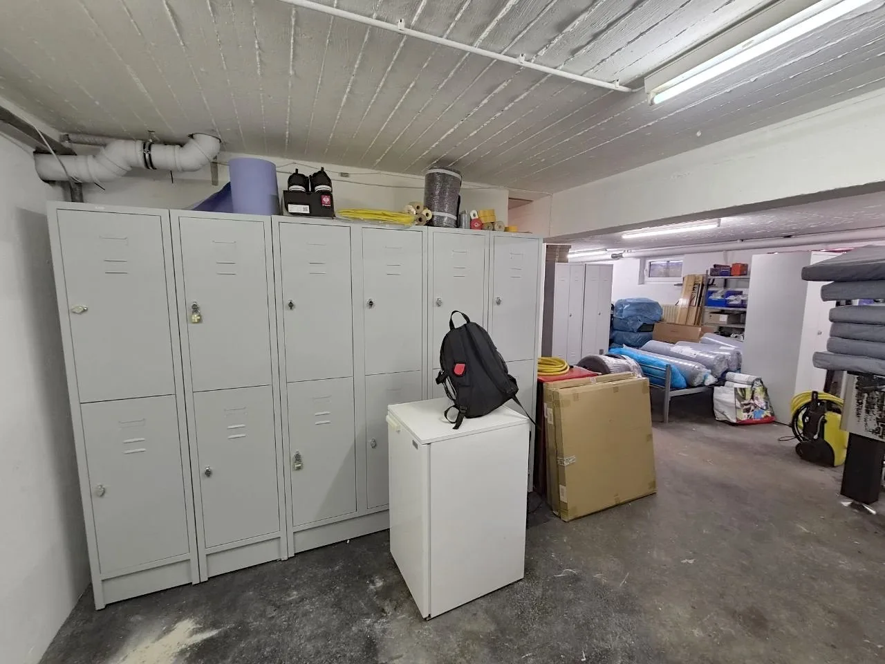 Lagerfläche KG, Saniertes Büro- und Lagerhaus in Bommersheim